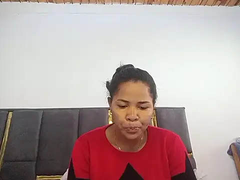 Snapshot of aleixane chatting on 07-10-26, 06:02 aleixane online show from 07-10-26, 06:02
