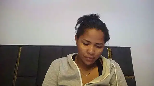 Snapshot of aleixane chatting on 07-01-26, 05:19 aleixane online show from 07-01-26, 05:19