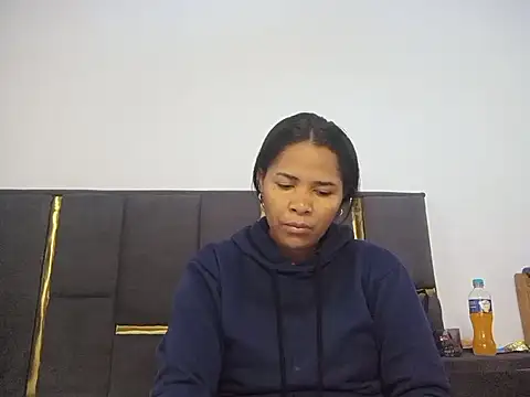 Snapshot of aleixane chatting on 07-16-26, 07:49 aleixane online show from 07-16-26, 07:49