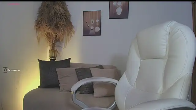 Snapshot of octavia_rouse chatting on 07-10-26, 01:11 octavia rouse online show from 07-10-26, 01:11