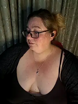Iceprincess2bad4u online show from 04-27-26, 06:17