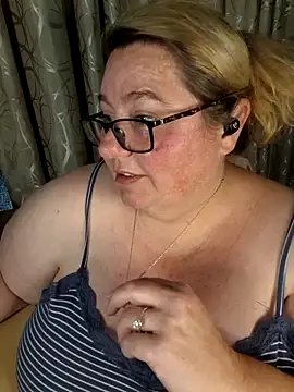 Iceprincess2bad4u online show from 04-19-26, 05:47