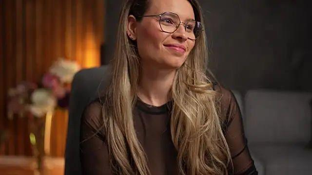 BrandyWhite online show from 09-11-25, 05:40