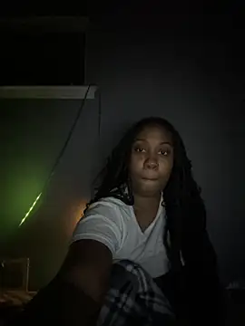 Snapshot of gypsydoll chatting on 11-12-25, 04:16 gypsydoll online show from 11-12-25, 04:16