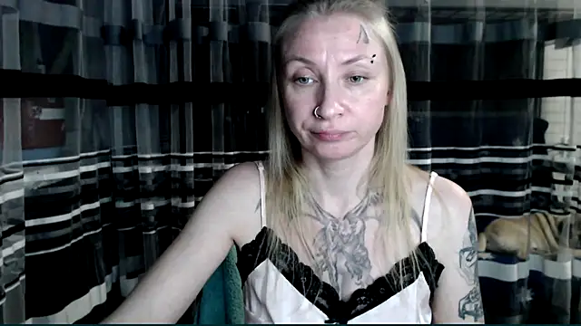 cold lollipop online show from 11-10-25, 06:13