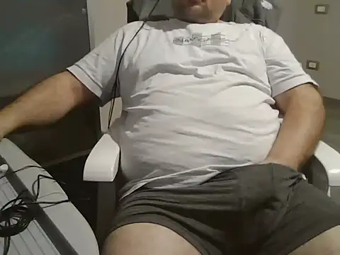 iron boy80 online show from 02-17-25, 09:46