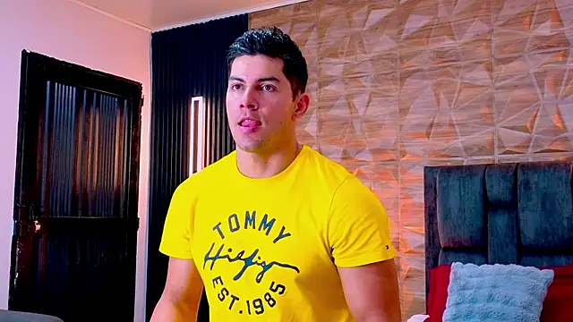 FelipeAndMarcello3 online show from 05-15-26, 04:38