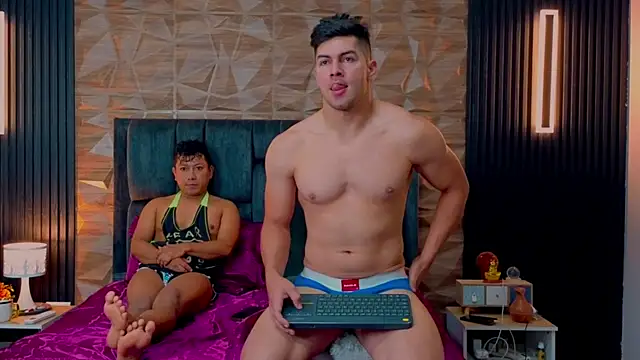 FelipeAndMarcello3 online show from 10-03-25, 02:18