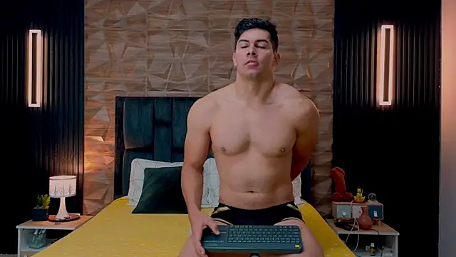 FelipeAndMarcello3 online show from 09-17-25, 02:08