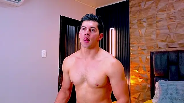 FelipeAndMarcello3 online show from 06-02-26, 03:45