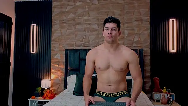 FelipeAndMarcello3 online show from 09-22-25, 02:45