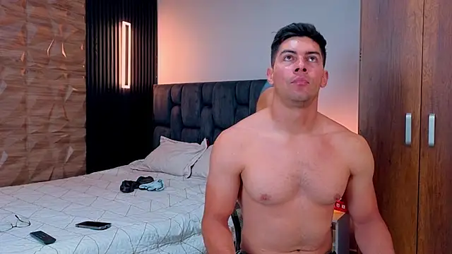 FelipeAndMarcello3 online show from 12-13-25, 08:04