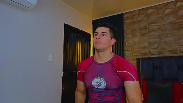 FelipeAndMarcello3 online show from 03-18-25, 07:55