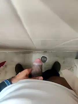 Snapshot of mayavi_baba chatting on 02-06-25, 07:40 mayavi baba online show from 02-06-25, 07:40