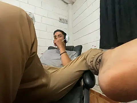 Max TheHorseDick online show from 05-27-26, 01:57