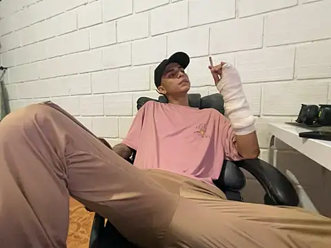 Max TheHorseDick online show from 02-28-26, 04:34