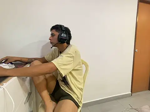 Max TheHorseDick online show from 05-04-26, 10:01