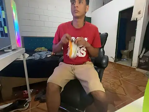 Max TheHorseDick online show from 04-09-26, 04:47