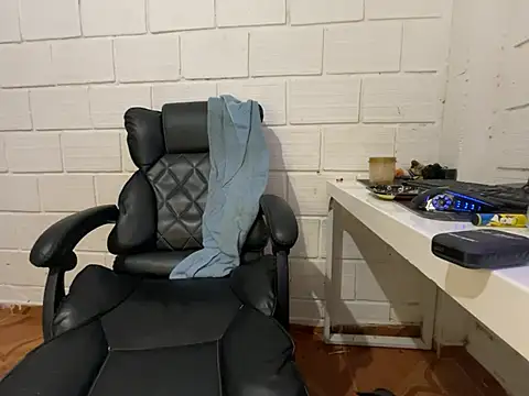 Max TheHorseDick online show from 02-23-26, 11:49