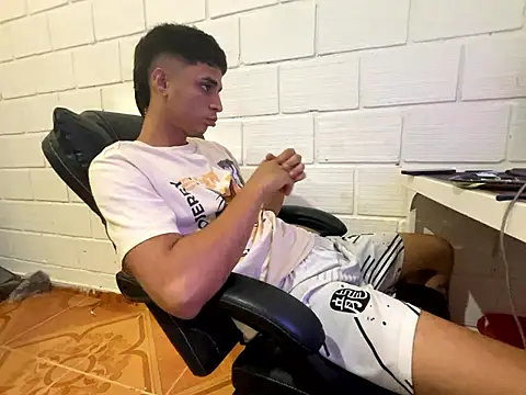 Max TheHorseDick online show from 01-12-26, 10:25