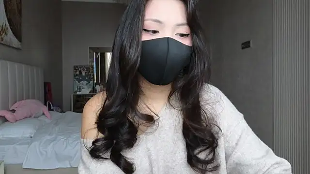 TammiLou online show from 09-18-25, 05:21