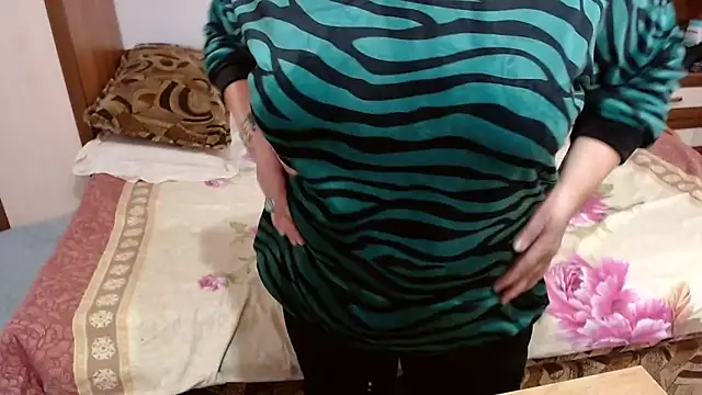 SweetMommaX online show from 02-17-25, 01:11