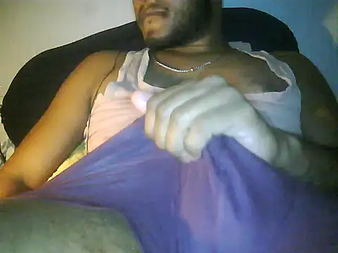 Snapshot of piratess chatting on 01-25-25, 12:06 piratess online show from 01-25-25, 12:06
