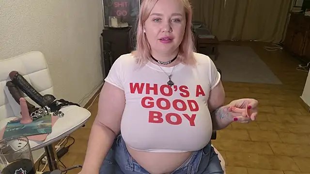 Snapshot of MargotGrey chatting on 02-25-26, 03:12 MargotGrey online show from 02-25-26, 03:12