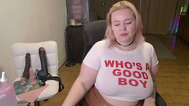 Snapshot of MargotGrey chatting on 03-01-26, 10:04 MargotGrey online show from 03-01-26, 10:04