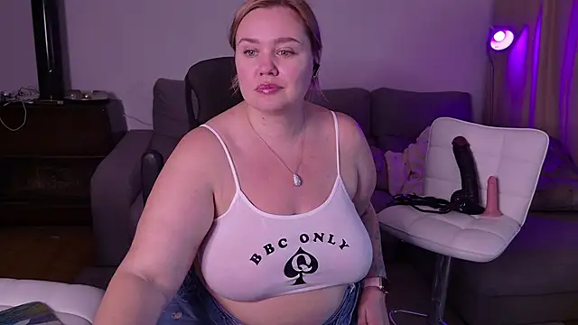 MargotGrey online show from 03-10-25, 05:18