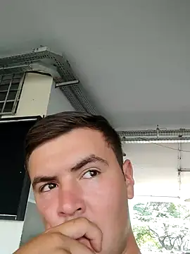Snapshot of urielpereira chatting on 02-16-26, 06:17 urielpereira online show from 02-16-26, 06:17
