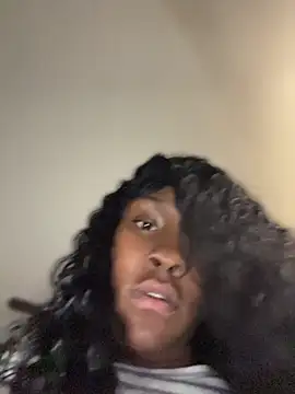 Foreignthababyy online show from 05-20-26, 05:37