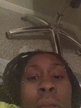 Foreignthababyy online show from 11-30-25, 05:19