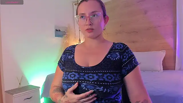 halaaa 1 online show from 10-29-25, 07:13