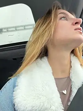 -AngelAri- online show from 10-26-25, 09:10