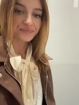 -AngelAri- online show from 10-24-25, 09:08