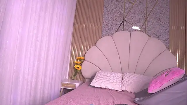 mssburbuja online show from 04-15-26, 03:12