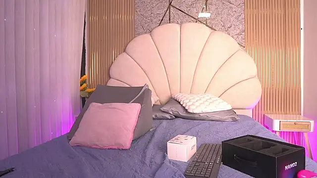 mssburbuja online show from 04-17-26, 03:09