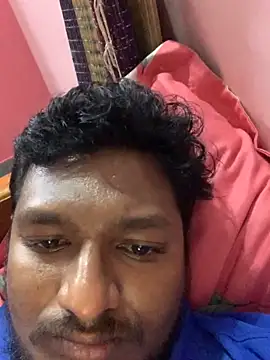 Snapshot of RamseyHot chatting on 10-29-25, 05:45 RamseyHot online show from 10-29-25, 05:45