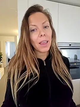 novaforyou1 online show from 12-15-25, 08:42