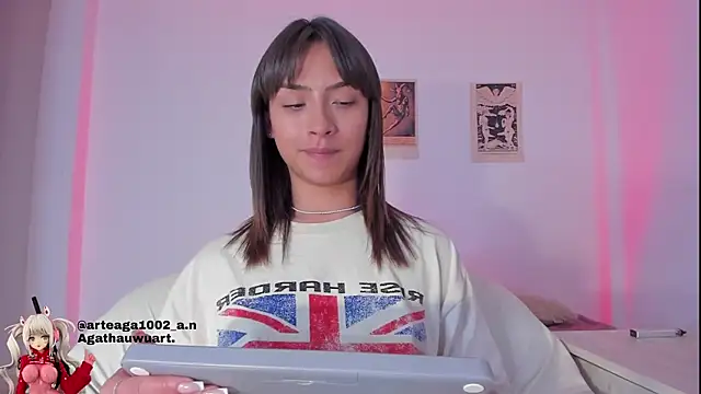 Moonlight1002 online show from 11-08-25, 04:16