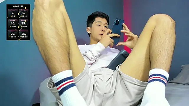 tom Howard online show from 12-06-24, 02:40