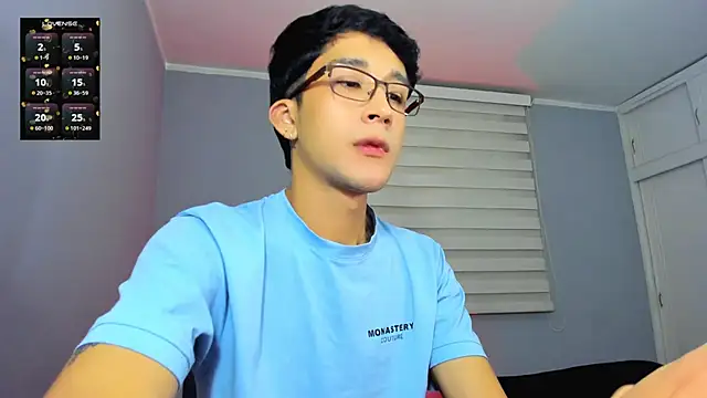 tom Howard online show from 10-21-25, 01:38