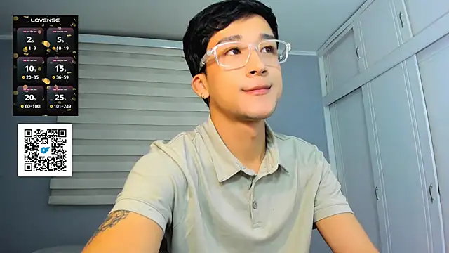 tom Howard online show from 09-28-25, 01:56