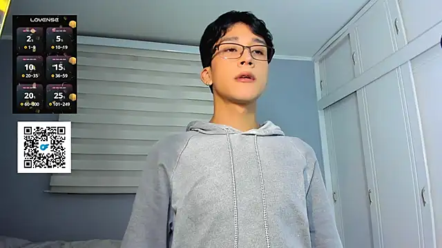 tom Howard online show from 09-19-25, 03:43