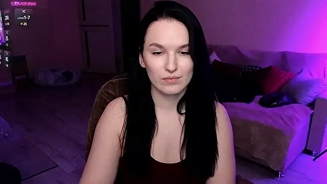 Snapshot of Val_lava chatting on 02-21-25, 09:43 Val lava online show from 02-21-25, 09:43