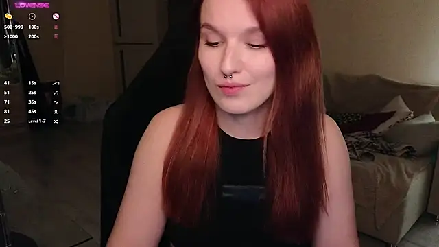 Snapshot of Val_lava chatting on 09-14-25, 07:36 Val lava online show from 09-14-25, 07:36
