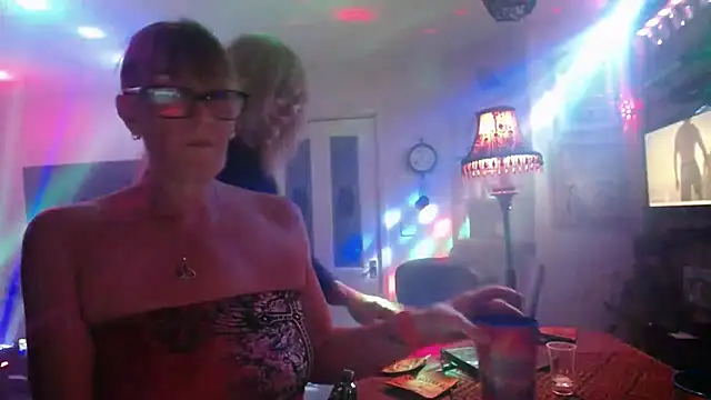 COUPLE4VOYEUR01 online show from 09-27-25, 06:58