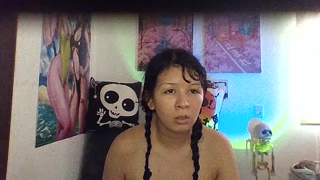 Haru Queenn online show from 10-18-25, 10:01