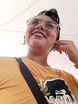 Snapshot of mary_diaz1 chatting on 02-08-25, 08:10 mary diaz1 online show from 02-08-25, 08:10